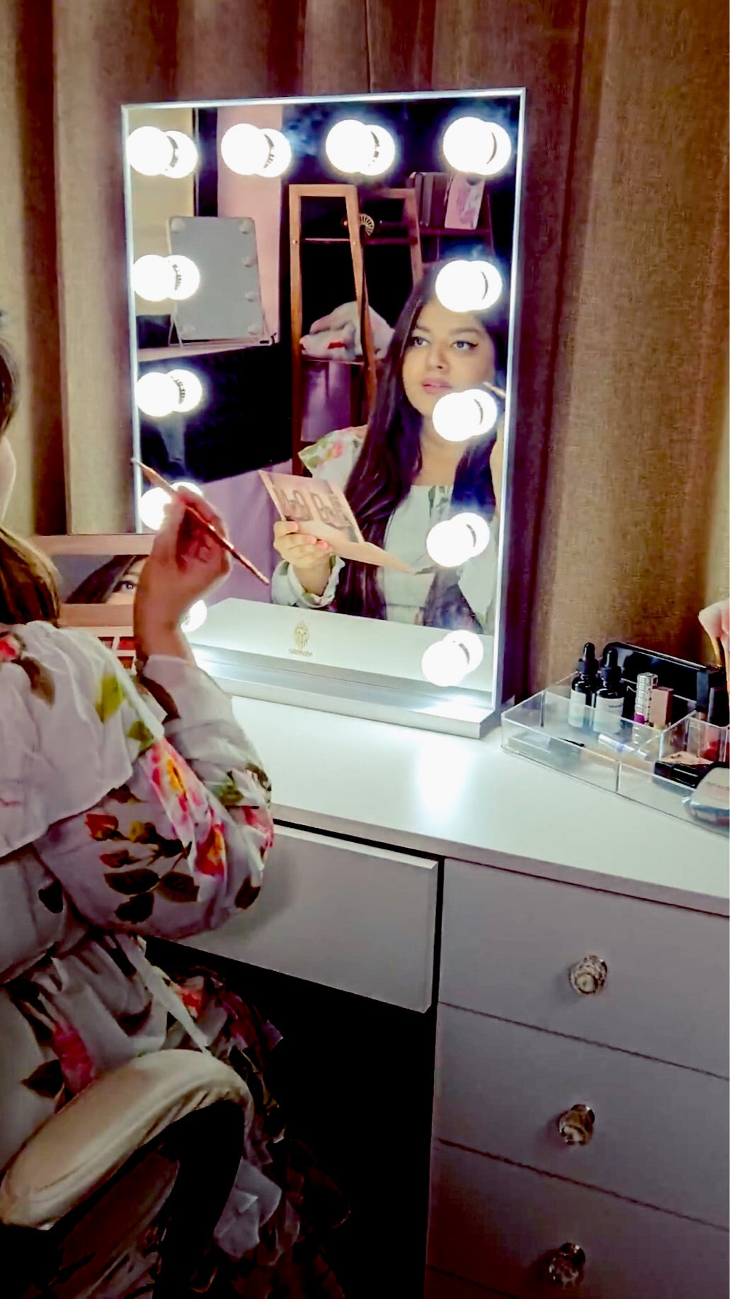 The Makeup Spotlight | Hollywood Makeup Mirror